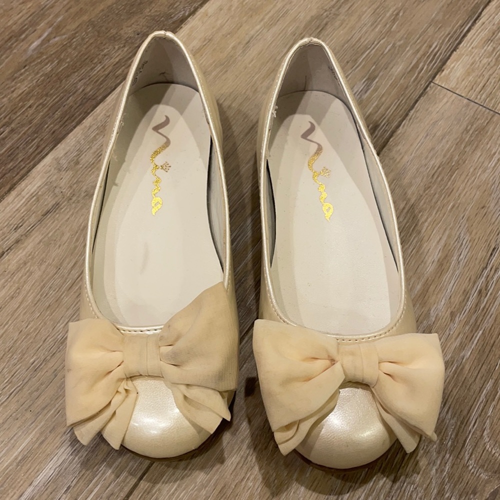 Nina size 12 1/2